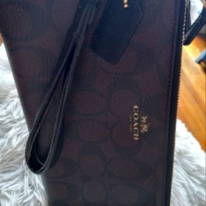 COACH MONOGRAM WRISLET